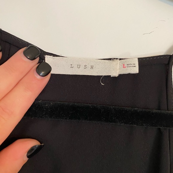 Lush vneck tank top - Picture 8 of 8